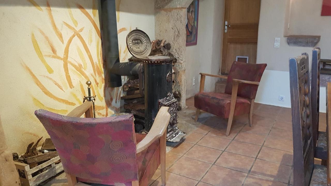 Maison Isolee Dans Les Vignes Et Les Bois Vakantiehuis Valady